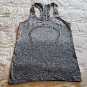 Lululemon Swiftly Tech Racerback Size 4